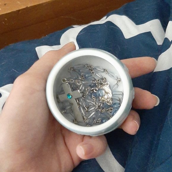 "My 1st Rosary" container and rosary - Picture 5 of 5